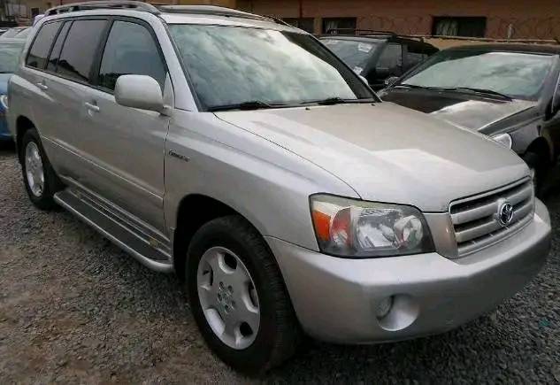 A picture of TOKUNBO Toyota Highlander