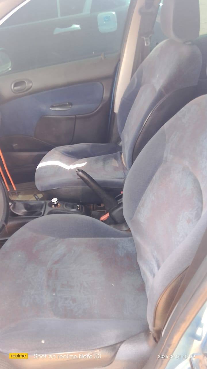 A picture of Peugeot 206 manual