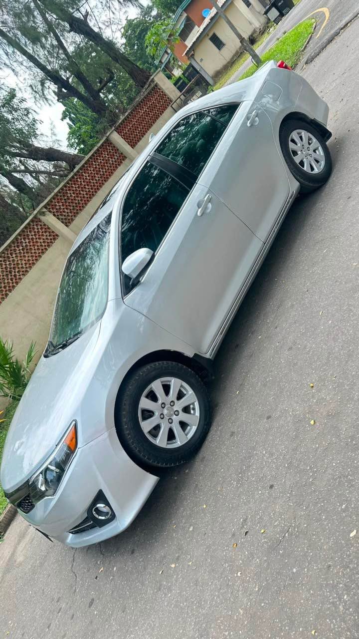 A picture of Clean naija used 2012 Toyota Camry XLE Full option available