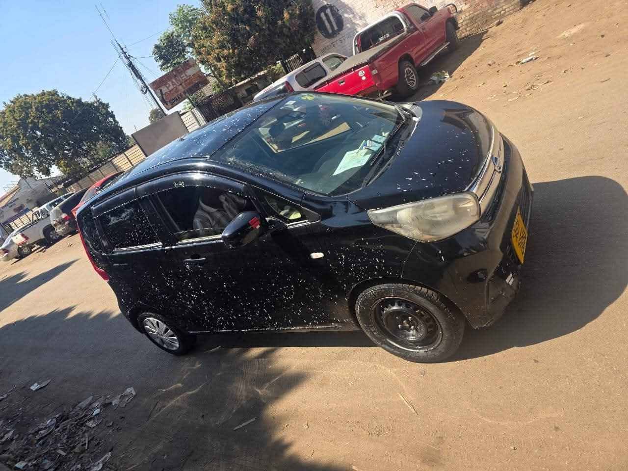 A picture of Nissan Dayz very dry engine and gearbox Give price 2900usd