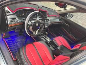 A picture of Omg This is massive clean Honda crosstour 2010 model full