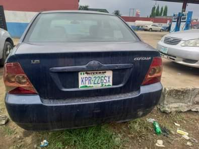 A picture of 2004 Toyota corolla manual drive no battery buy and put