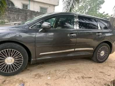 A picture of Distress Sale Toyota Venza With Bad Gear Box Pump Needs