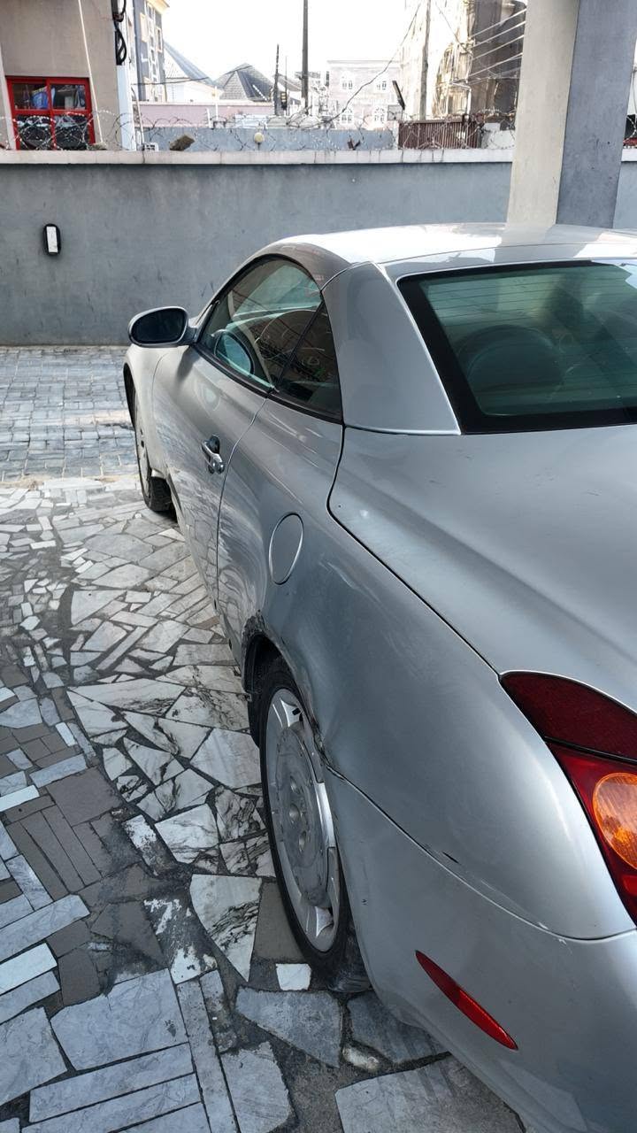 A picture of Sharp registered 2007 SC430 LEXUS CONVERTIBLE
