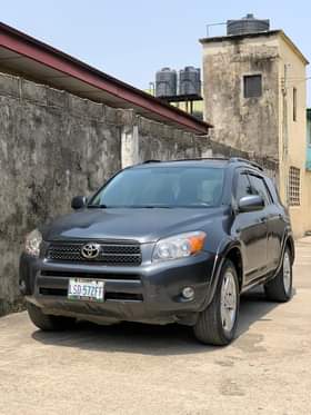 A picture of Toyota RAV4 2008 model for sale 4plug oven baked on