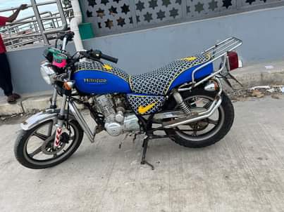 A picture of HAOJUE KING CC 125 IMETUNZWA SANA