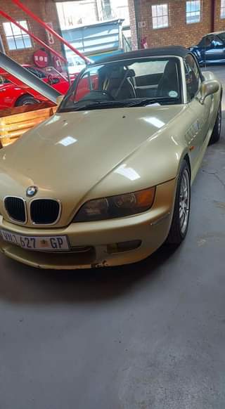 Kobus V.