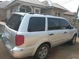 A picture of Honda pilot