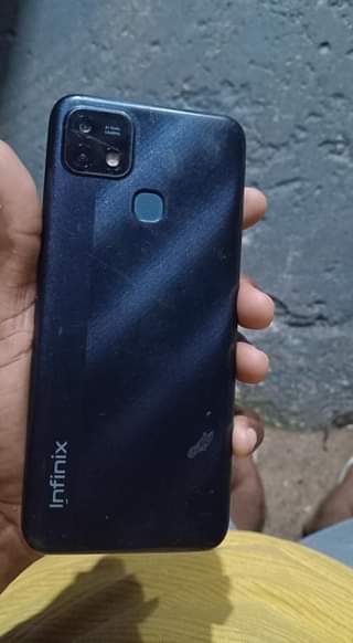A picture of Infinix hot 10i