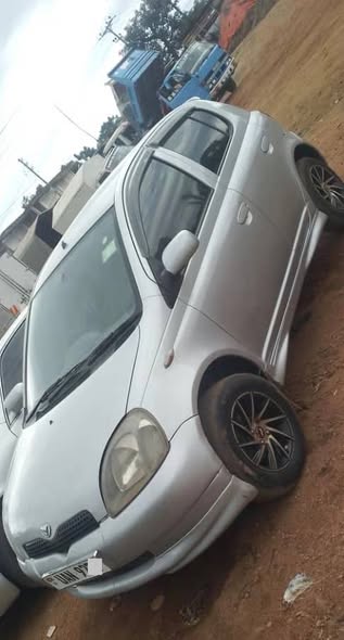 A picture of TOYOTA VITZ