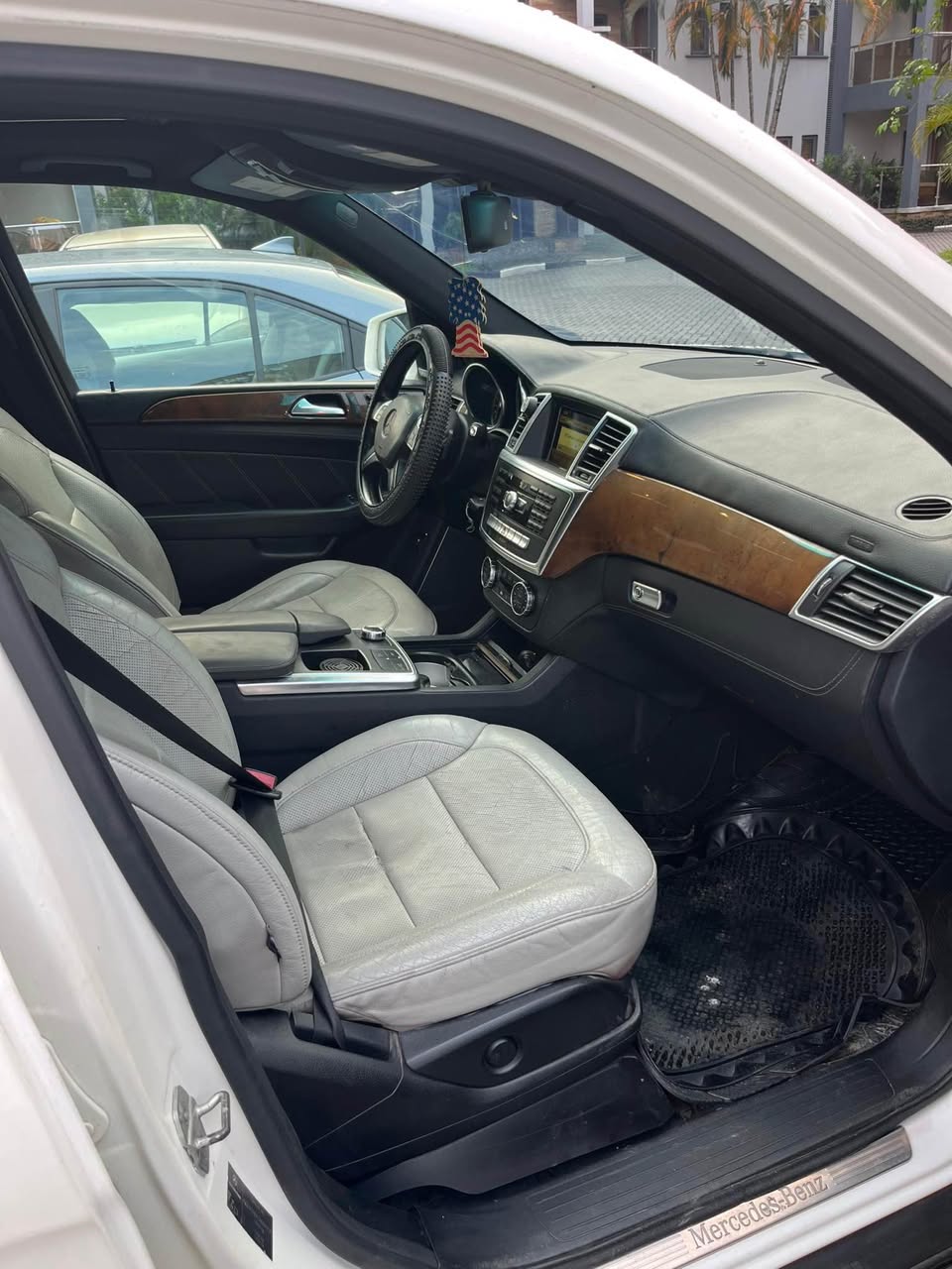 A picture of Mercedes Benz ML350 2012 model Registered Nothing to fix Price