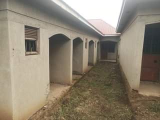 A picture of Rentals located at buwambo 6singleroom and 1doubleroom On sale 45m