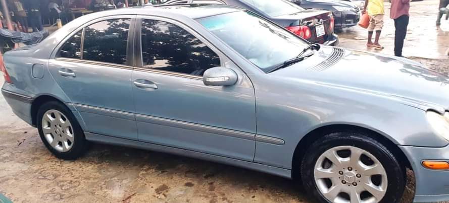 A picture of Mercedes Benz C350 Tokunbo