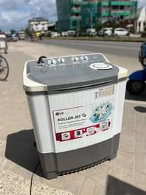 A picture of Lg washing machine kg 10 Inafua na kukamua IPO clean
