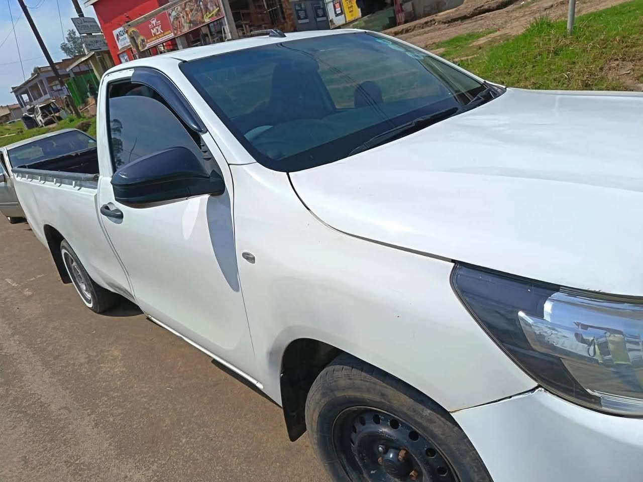 used toyota hilux
