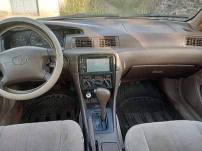 A picture of 2002 Toyota Camry Pencil light