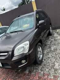A picture of Distress Sales 2008 09 kia sportage with sharp 4 plugs