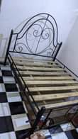 A picture of Nauza kitanda 5 6 chuma nzul Bei 165 nipgie 0689319654