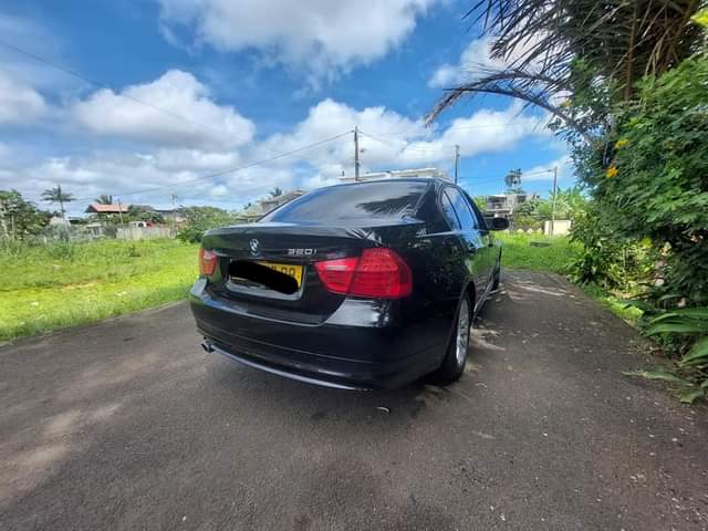 bmw 320i