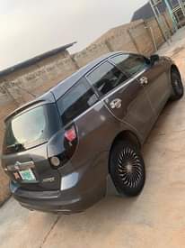 A picture of Used 05 Toyota Mayrix