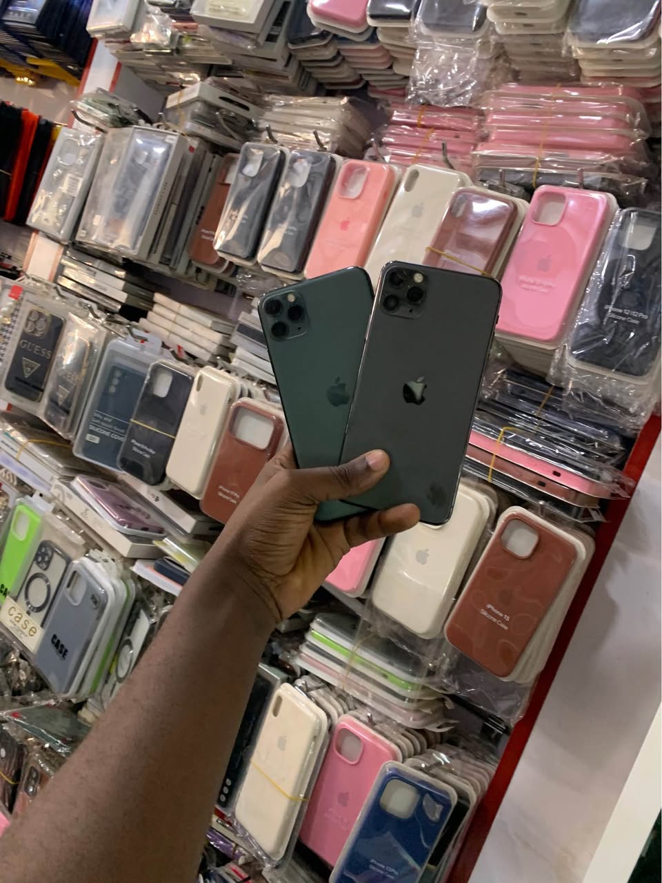 A picture of iPhone 11 Pro Max no face