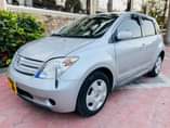 A picture of TOYOTA IST