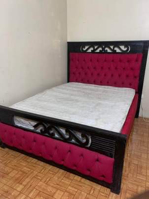 A picture of Chagua kimoja hapo kisha nicheki tumalize 069 693 0124