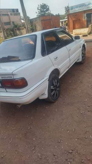A picture of Toyota sprinter 4.5m