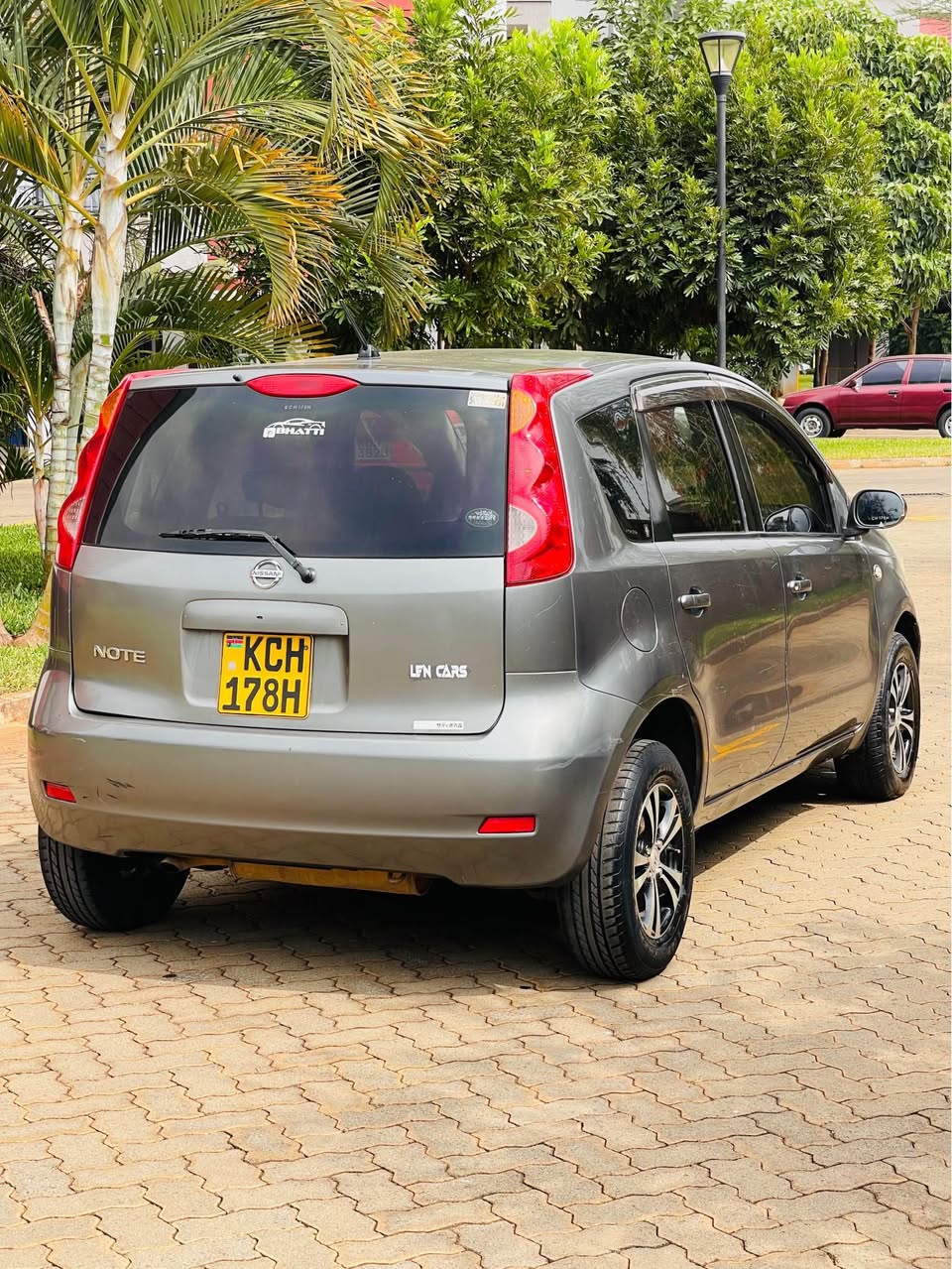 nissan note
