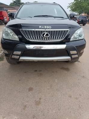 A picture of Awuuuuf Barely Used Registered Lexus Rx330 2005 Price 6 2m