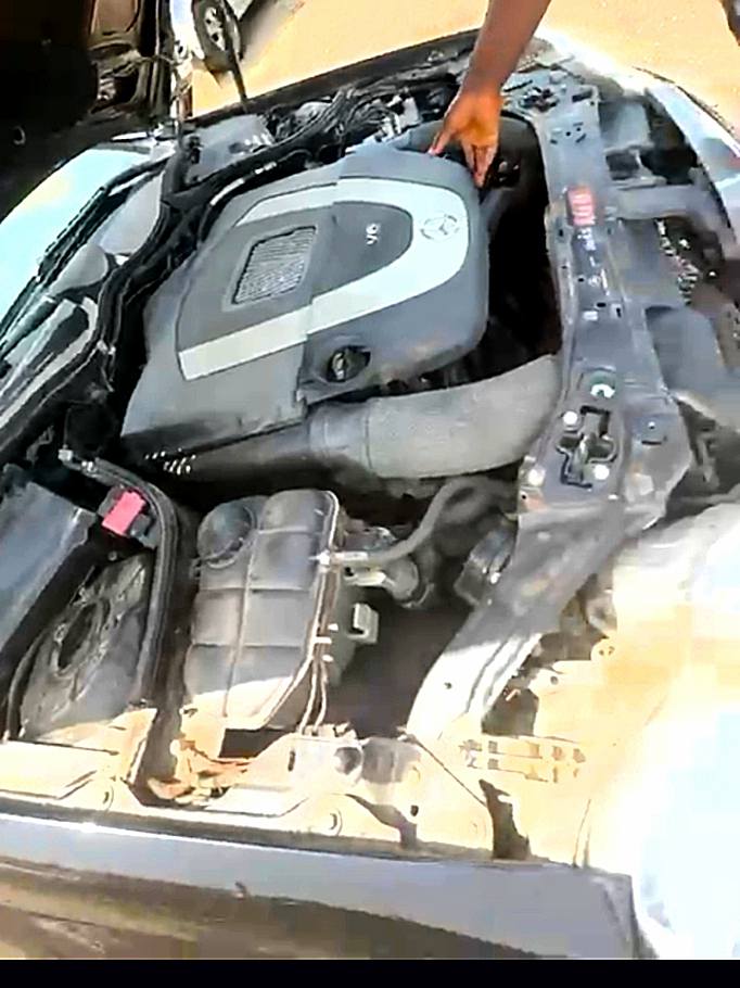 A picture of Mercedes Benz CLK 350 2009 6.8 Million 