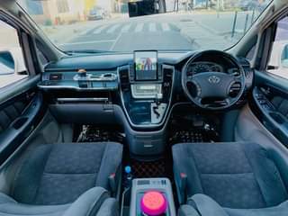 A picture of TOYOTA ALPHARD