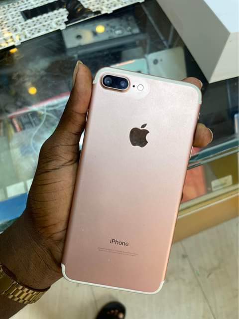 A picture of IPHONE 7 Plus