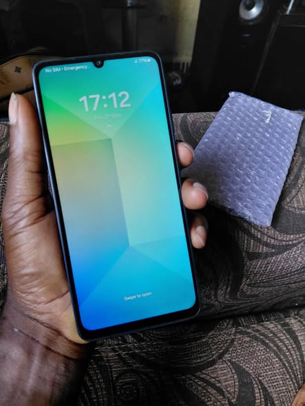 A picture of Fairly used Samsung galaxy A06 4G 128gb 4gb ram 50MP