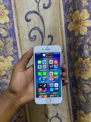 A picture of IPhone 6s