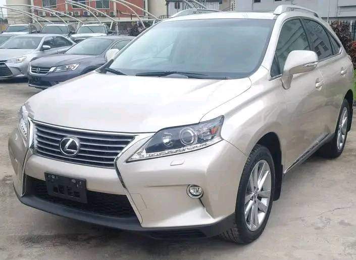 A picture of TOKUNBO Lexus RX350 YEAR MODEL 2010 TRANSMISSION Automatic CONDITION Buy