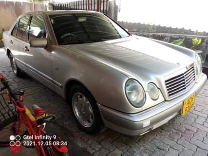 classifieds/cars mercedes