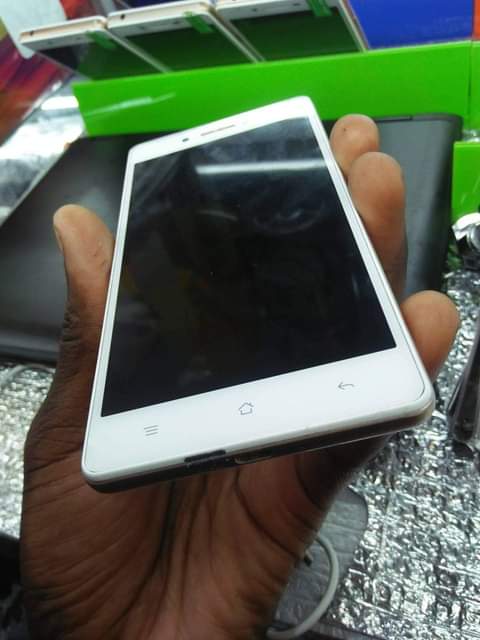 A picture of Oppo a33