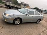 A picture of First body Lexus Es330 2005 with a very sound engine
