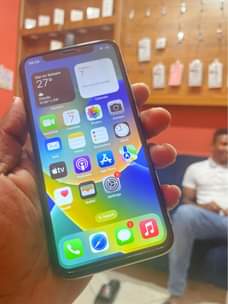 A picture of IPhone X