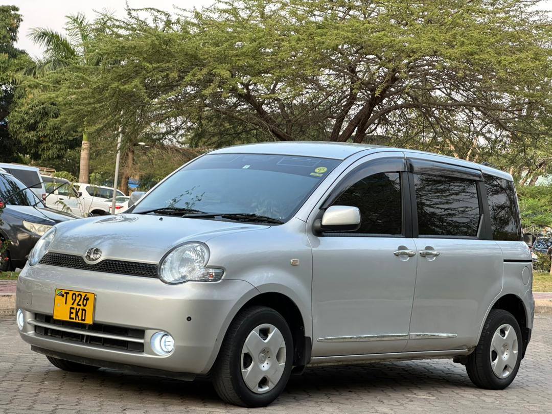 A picture of TOYOTA SIENTA..TSH 14.8M 0719524698