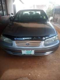 A picture of TOYOTA CAMRY