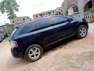 A picture of Ford explorer everything perfect going for 2m to owner settle