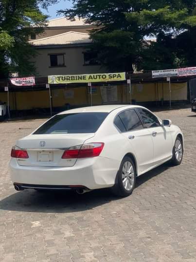 A picture of Super clean 014 Honda Accord toks standard super clean full