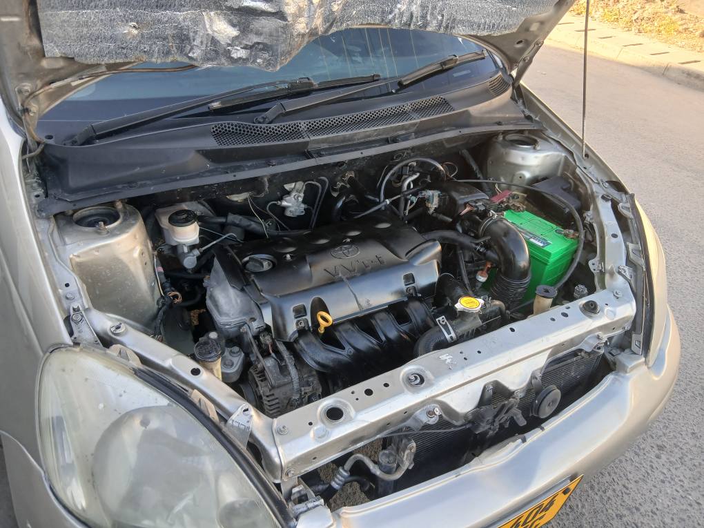 A picture of TOYOTA VITZ