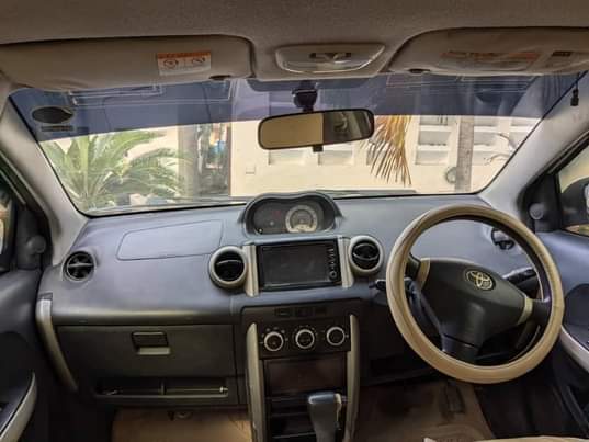 A picture of Toyota I s t