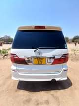 A picture of TOYOTA ALPHARD