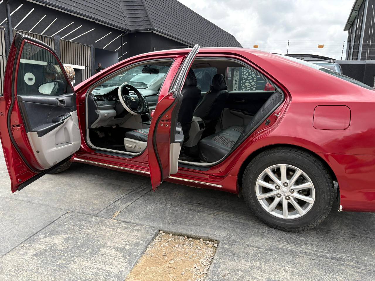 A picture of 2014 Toyota Camry