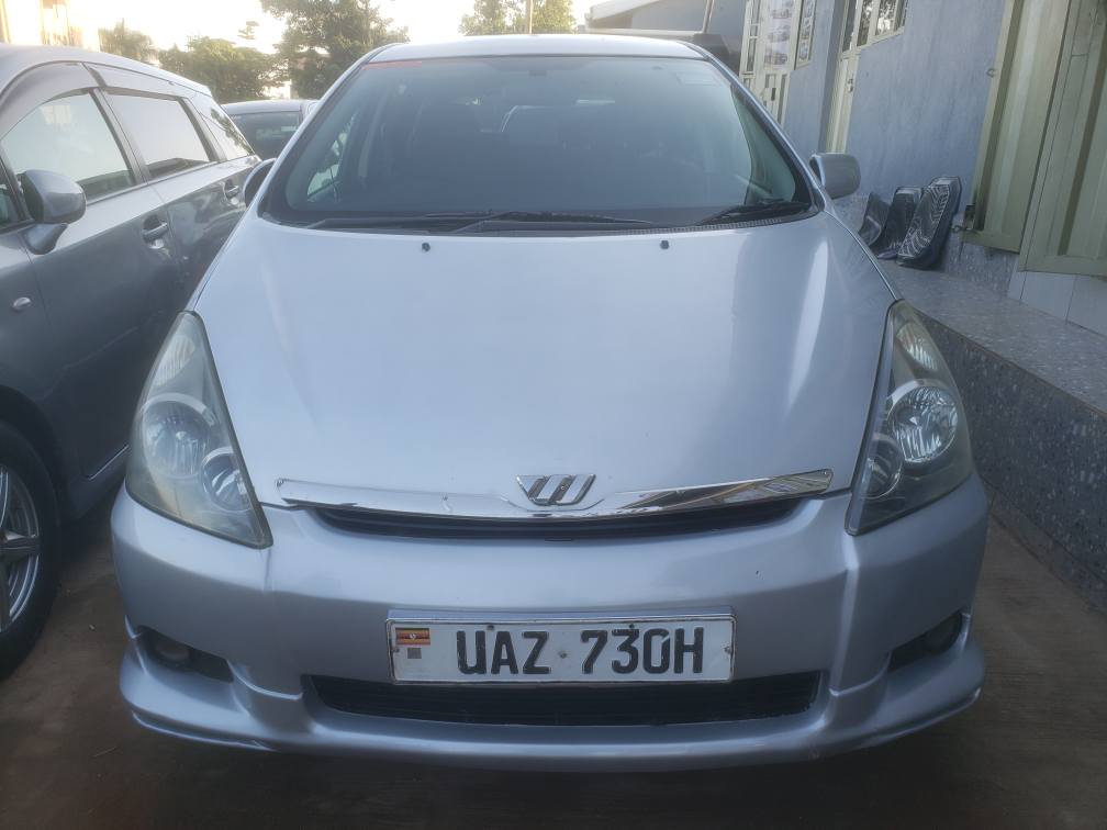 A picture of Toyota wish 2004 for sale