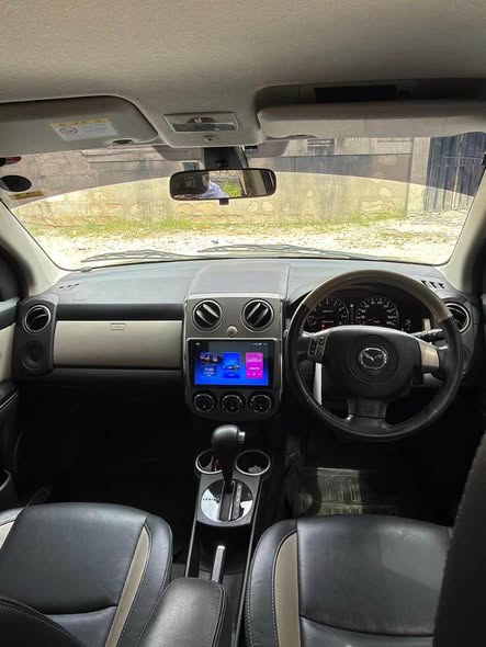 A picture of MAZDA VERISA Year 2009 Engine Cc 1290 Low mileage 59